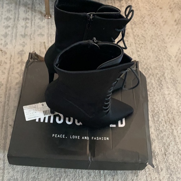 Lace up booties - Picture 5 of 6